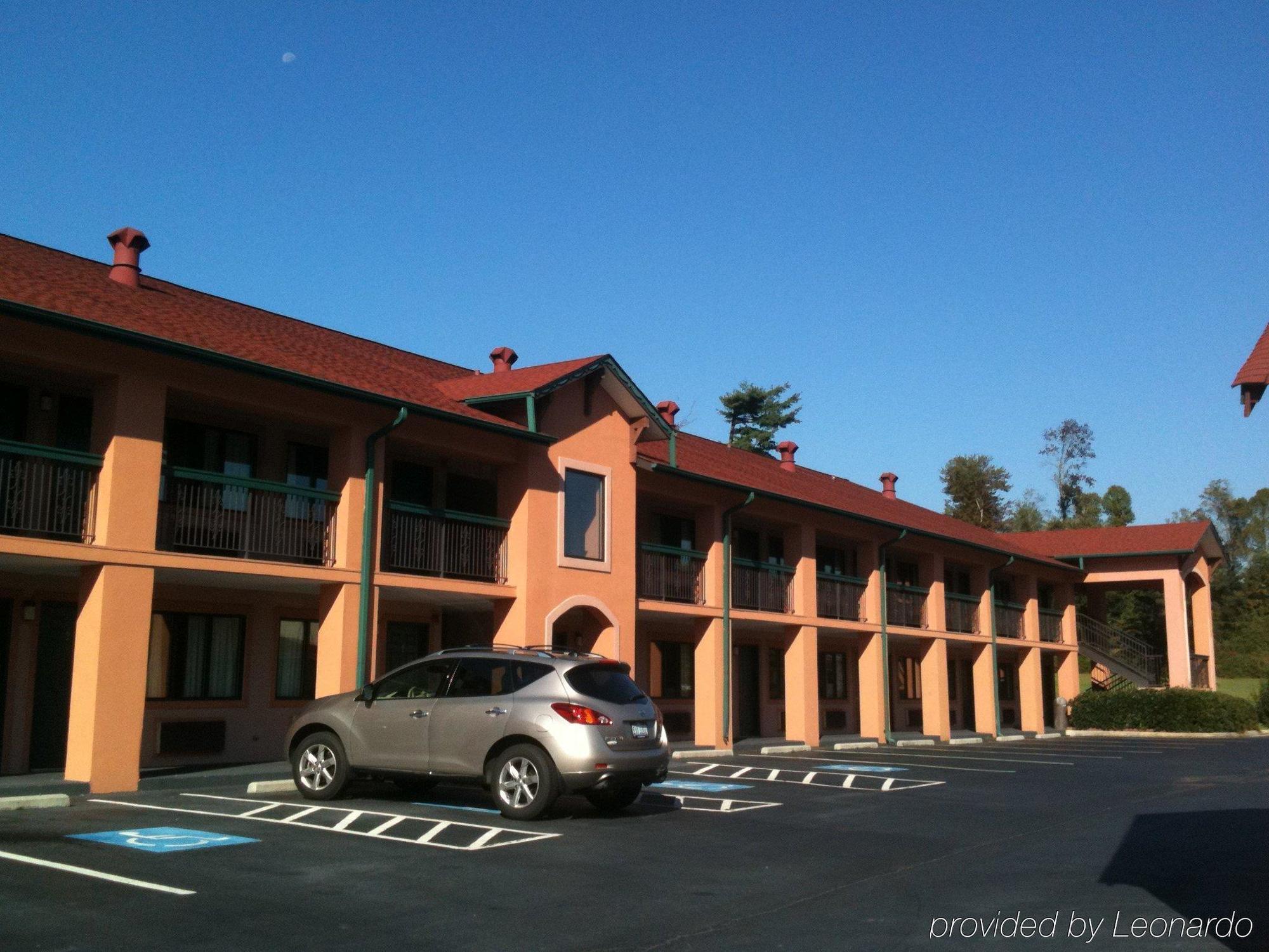 Budgetel Inn And Suites Plus Helen Restaurant billede